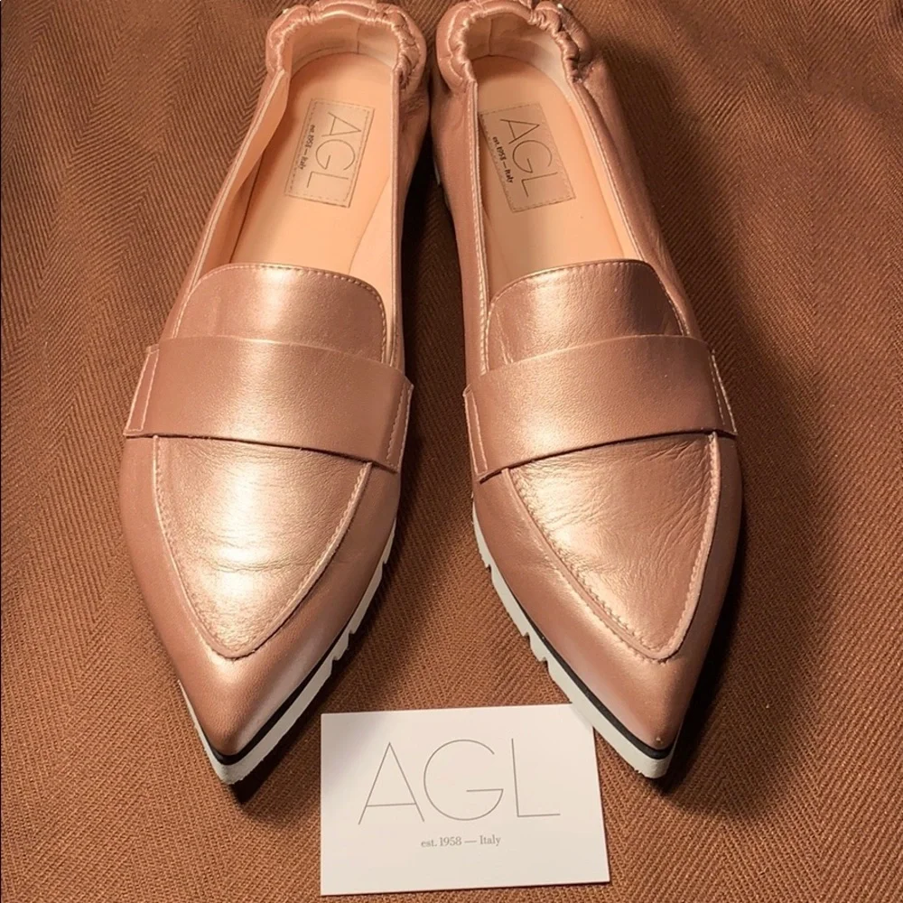 NWT AGL Made in Italy leather slip ons copper gold